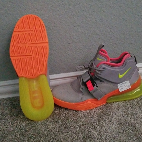 Men's Nike air Force 270 - Picture 3 of 4